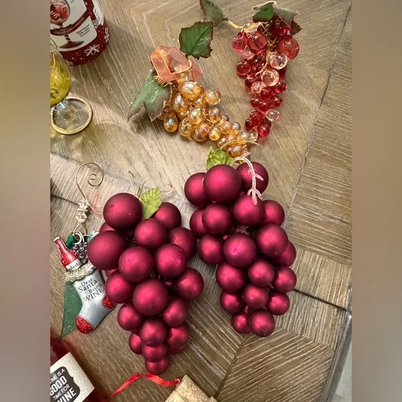 Assorted Wine and Grape Christmas Tree Ornament Set 32 Pieces - Picture 8 of 15